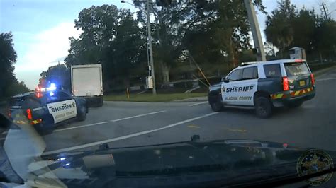 WATCH: Box truck driver leads deputies in wild chase in North Florida