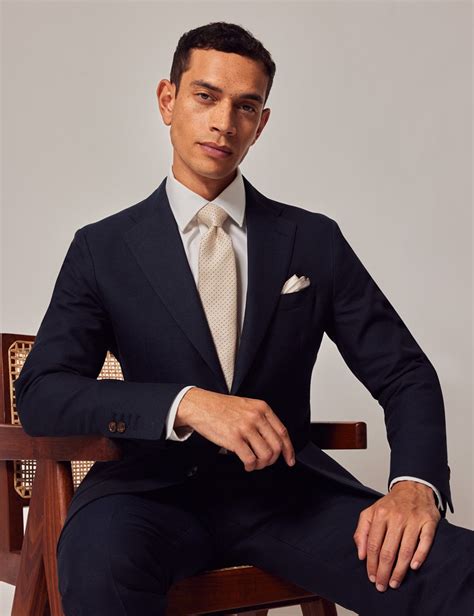 Men’s Navy Italian 2 Piece Cotton Linen Slim Fit Suit - 1913 Collection | Hawes & Curtis