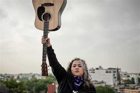 La historia detrás del himno al feminismo Canción sin miedo por