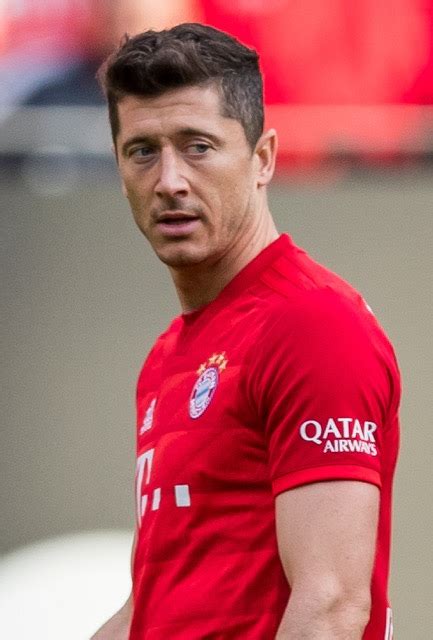 ロベルト・レヴァンドフスキ Robert Lewandowski の言葉 名言 英語と対訳 まれに見る佐々木