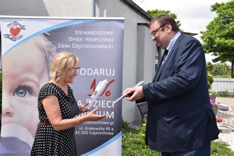 Samoch D Dla Hospicjum Od Ministerstwa Rolnictwa I Rozwoju Wsi Szymon