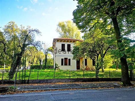 Casa Indipendente In Vendita In Via Santissima Trinit Brugnera