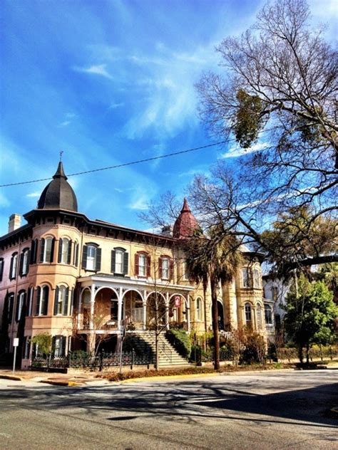 Savannah Mansion | Savannah chat, Savannah georgia homes, Most ...