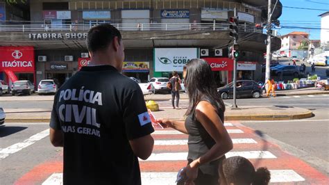 Abril Laranja contra crueldade aos animais tem ações de conscientização