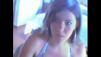 Sexy Mädchen vor der Kamera XVIDEOS