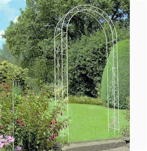 Arche fer forgé donnez du chic vous à votre jardin Jardindeco