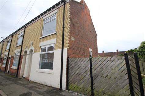 Estcourt St Hull Hu9 3 Bed End Of Terrace House £725 Pcm £167 Pw