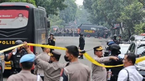 Kapolda Jabar Ungkap Pelaku Bom Bunuh Diri Di Polsek Astana Anyar Bawa