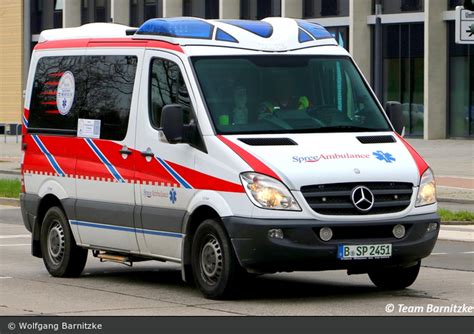 Einsatzfahrzeug Krankentransport Spree Ambulance KTW B SP 2451