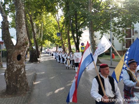 Mostar Kulturno Umjetni Ka Dru Tva Prezentirala Bogatstvo Izvornog