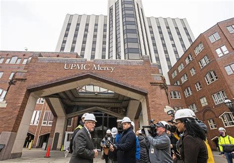 Eye on the future: UPMC vision care tower prepares for 2023 completion ...