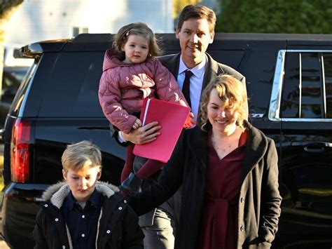 B.C.'s new premier seeks to keep family life on an even keel ...