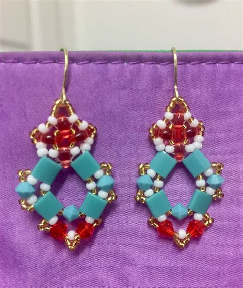 Pin By 𝙰𝚖𝚊𝚗𝚍𝚊 𝙼𝚎𝚍𝚒𝚗𝚊 On Earring Ideas Glass Drop Earrings Jewelry