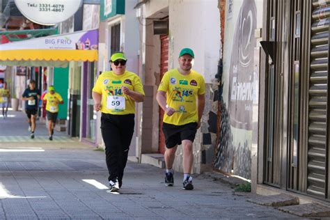 Portal Capara Veja As Fotos Da Corrida Flor De Manac Anos De