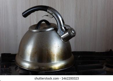 how to clean stainless steel kettle