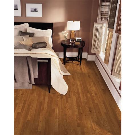 Bruce Laurel Strip 225 In W Prefinished Oak Hardwood Flooring Gunstock At