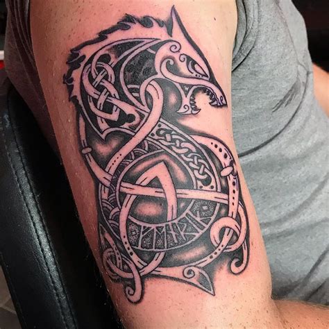 Fenrir Norsemythologytattoo Blackworktattoos Viking Tatoeages