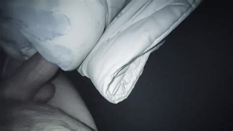 操被子在妻子不在的时候玩得很开心 Pornhub Gay