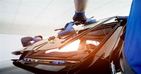 5 Tips On Choosing The Best Auto Glass Shop To Fix Your Windshield Collision Auto Glass