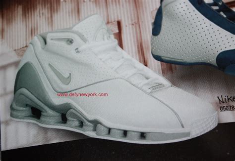 Nike Shox VC II Vince Carter Basketball Shoe White Grey 2003