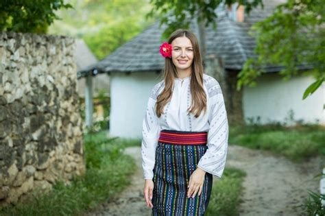 Premium Photo Beautiful Girl In Traditional Romanian Folk Costume