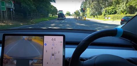 Tesla's Autopilot Needs to Be Fixed. Period - autoevolution