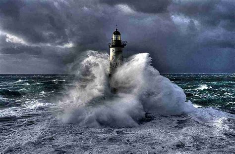 Ar Men Il Faro Bretone Infernale E Leggendario