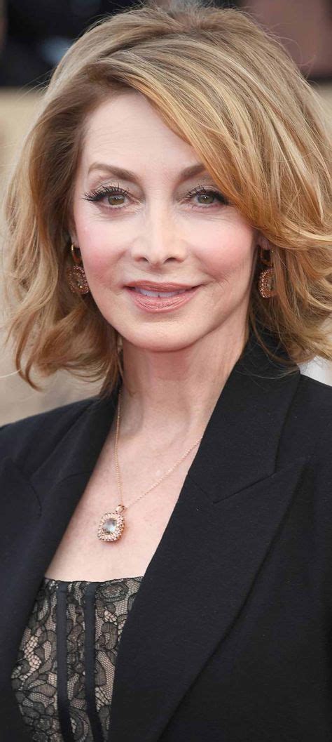 217 Best Sharon Lawrence Images In 2020 Sharon Lawrence Nypd Blue Lawrence Photos