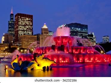 491 Buckingham Fountain Night Royalty-Free Images, Stock Photos & Pictures | Shutterstock