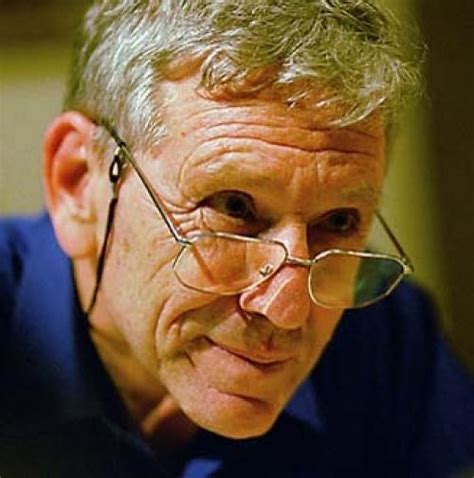 Amos Oz Biography, Amos Oz's Famous Quotes - Sualci Quotes 2019