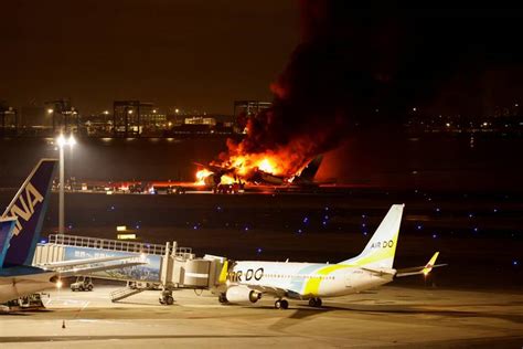 Accidente Entre Un Avi N De La Guardia Costera Y Otro De Japan Airlines