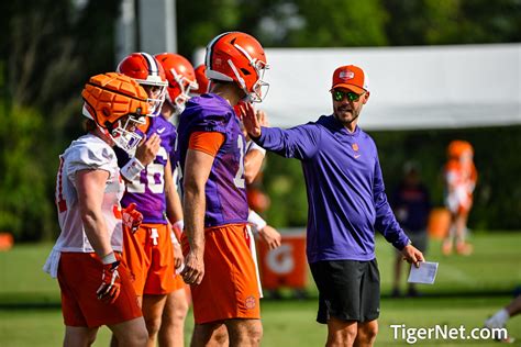 Clemson Football Photo Of Garrett Riley Tigernet