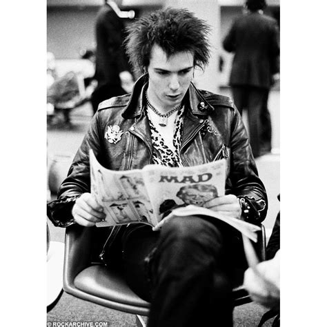 Sid Vicious Of The Sex Pistols Photo By Bob Gruen Buy Signed Limited