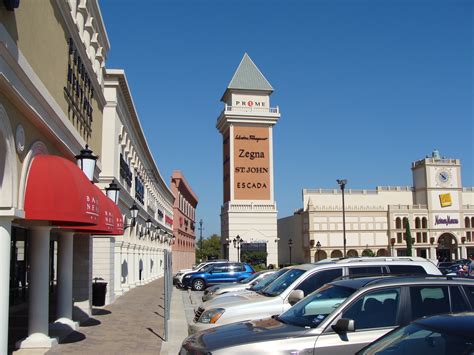 File:Prime Outlets San Marcos Texas Nima.JPG - Wikipedia