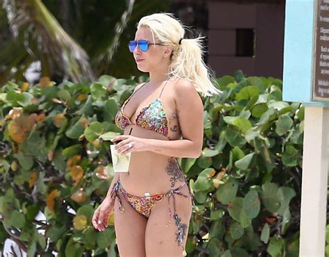 Lady Gaga Shows Off Her Curves In A Multi Coloured Bikini In The