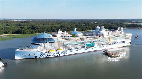 Icon Of The Seas Largest Cruise Ship Surpasses Titanics Grandeur