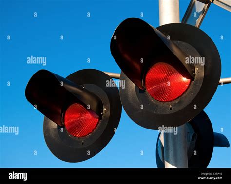 Railroad Crossing Signal Lights Hi Res Stock Photography And Images Alamy