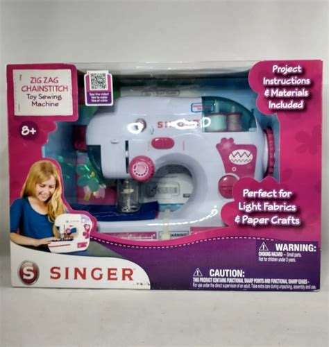 Singer 8 Stitch Sewing Machine