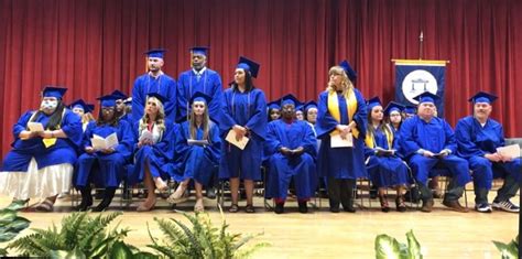 HCC Fall Graduation Puts Forth Another Large Class | WHVO