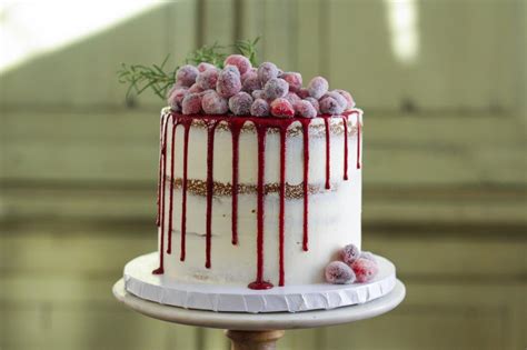 Naked Wedding Cake Styles Were Totally Obsessed With