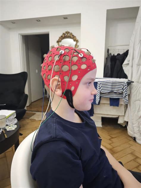 Terapia EEG Biofeedback U Pacjenta W Domu Centrum Harmonii