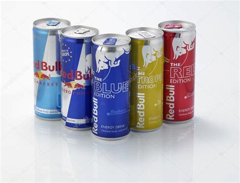 Red bull energy drinks – Stock Editorial Photo © eskaylim #118365464