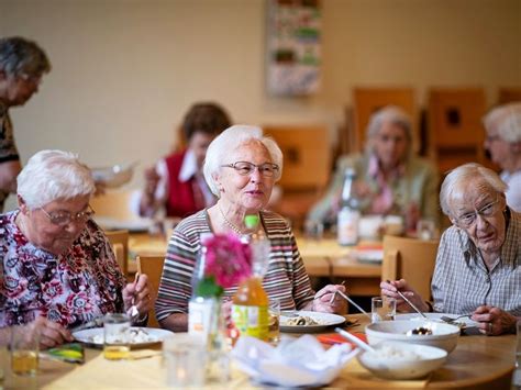 Mittagstisch für Alleinstehende hat einen Nerv getroffen