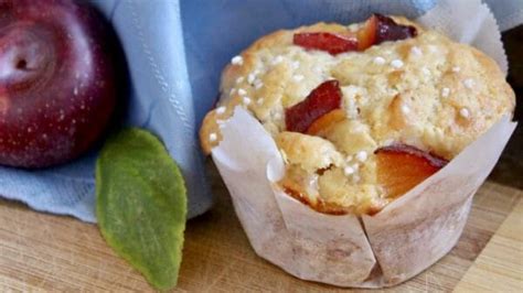 Perfect Plum Muffins Made With Yogurt Christinas Cucina