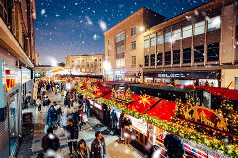 Bristol Christmas Market | Food & Bars I Gondola & Escape Room