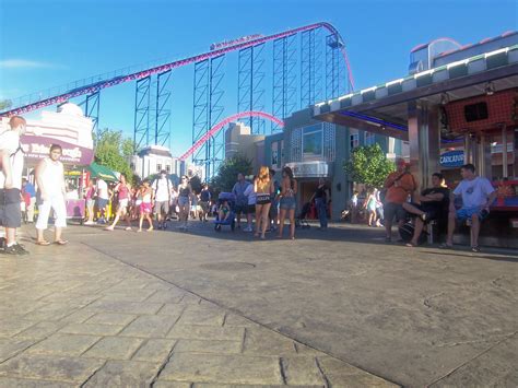 Bizarro (Six Flags New England)