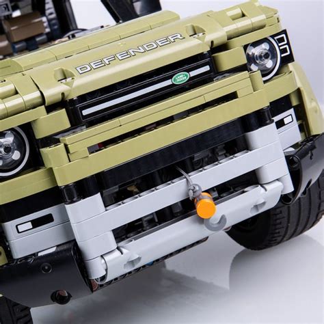 LEGO Technic Land Rover Defender - Perfect timing - Yuppie Gadgets