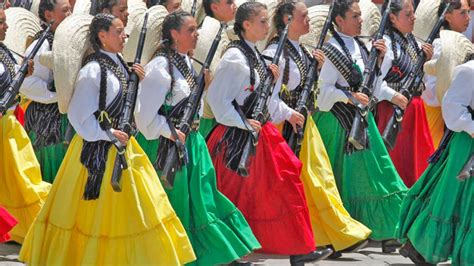 Vestuario De Adelita Luce Como Una Guerrera Mexicana Este 20 De