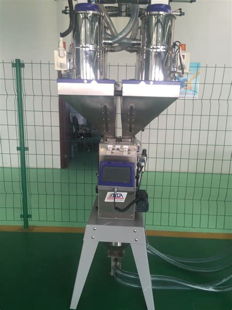 Auto Gravimetric Dosing Machine For Plastic Resin Additives China