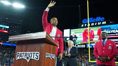 Photos Rodney Harrison Honored At Halftime